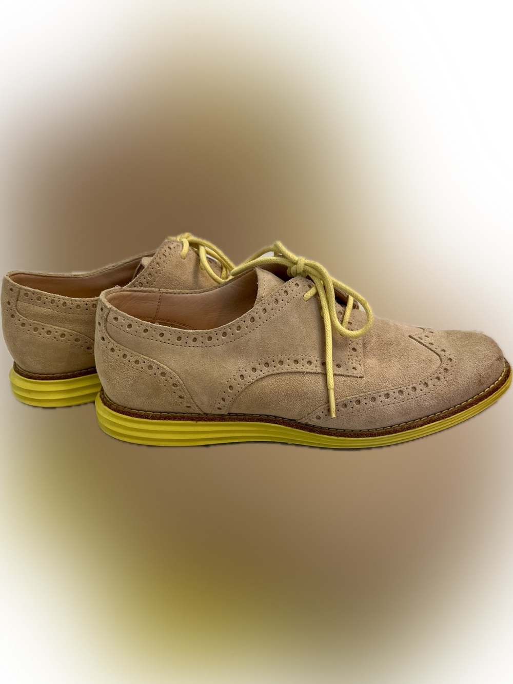 Cole Haan Women's Lunargrand Wingtip Oxford  Size 6 Beige/Yellow